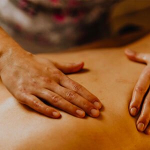 Masaje Detox exfoliante en Rituals by Glow para renovar la piel