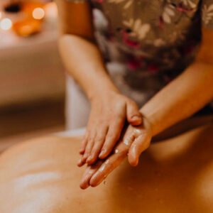 Masaje Balines con Aceites Esenciales